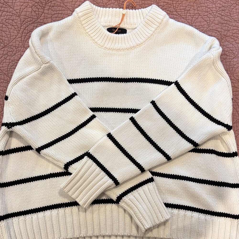 Quince White and Black Knit Sweater Size Small